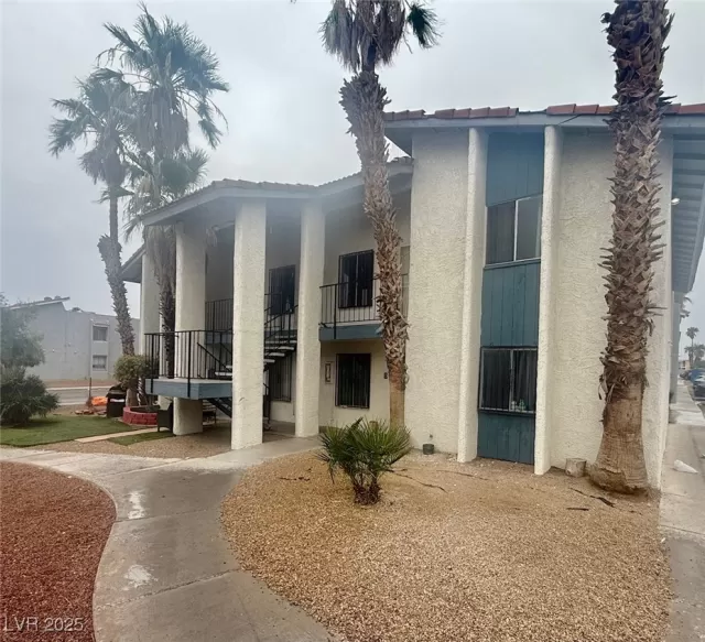 MLS: 2709661 Condo For Sale