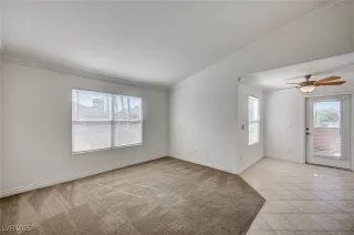 Photo #4: 2709663 Listing