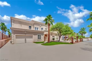 Photo #3: 2709672 Listing 