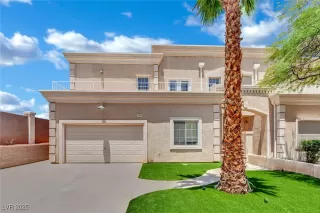 Photo #6: 2709672 Listing 