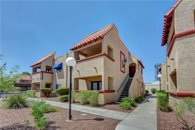 MLS: 2709689 Condo For Sale