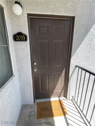 Photo #1: 2709692 Listing 