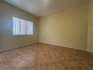 Photo #2: 2709704 Listing 