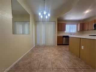 Photo #3: 2709704 Listing 