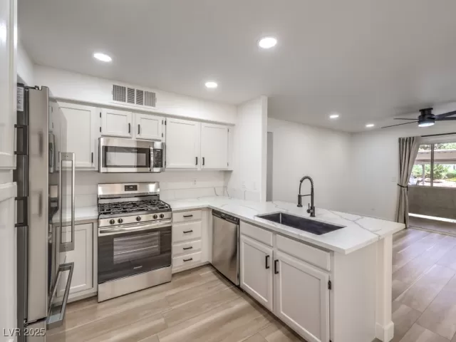 MLS: 2709711 Condo For Sale