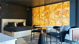 Photo #2: 2709717 Listing 