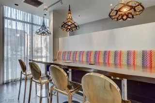 Photo #2: 2709722 Listing