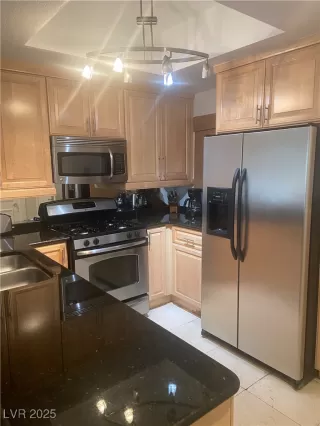 Photo #5: 2709727 Listing 