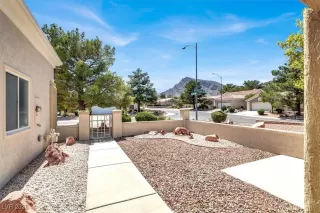 Photo #4: 2709728 Listing 