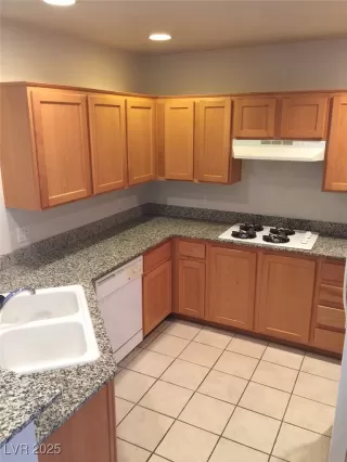 Photo #2: 2709730 Listing 