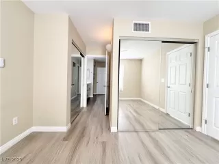 Photo #3: 2709739 Listing 