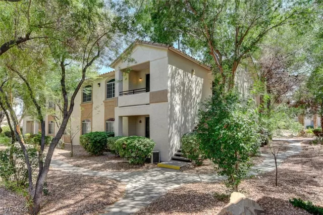 MLS: 2709750 Condo For Sale