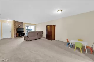 Photo #2: 2709769 Listing