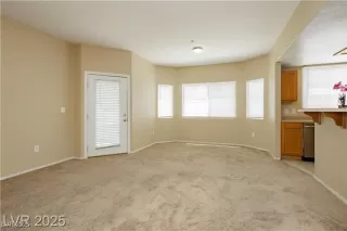 Photo #6: 2709782 Listing 