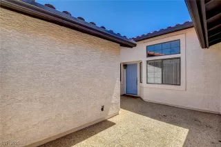 Photo #2: 2709806 Listing 