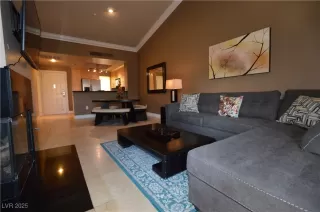 Photo #2: 2709822 Listing 