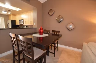 Photo #3: 2709843 Listing 