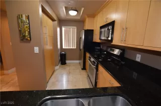 Photo #4: 2709843 Listing 