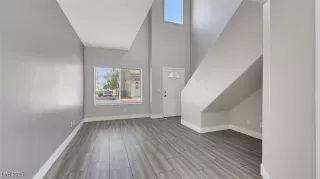 Photo #1: 2709875 Listing 