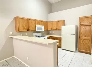 Photo #6: 2709880 Listing 