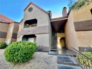 Photo #1: 2709896 Listing 