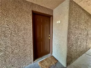 Photo #5: 2709896 Listing 