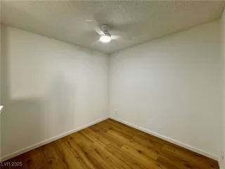 Photo #6: 2709896 Listing 