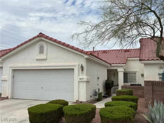 MLS: 2709897 Condo For Sale