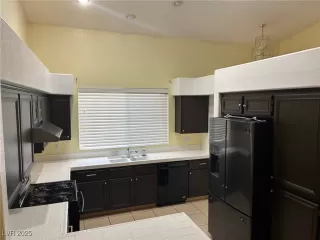 Photo #1: 2709897 Listing