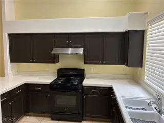 Photo #2: 2709897 Listing