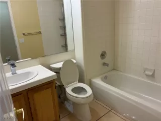 Photo #6: 2709897 Listing