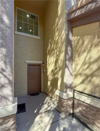 Photo #2: 2709906 Listing 