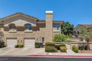 Click for more information on MLS # 2709935 : 916 TWINKLING SKY AVENUE More Details about MLS # 2709935 : 916 TWINKLING SKY AVENUE