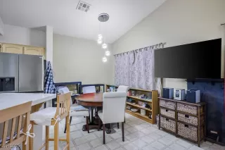 Photo #3: 2709938 Listing