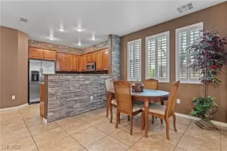 Photo #4: 2709942 Listing 