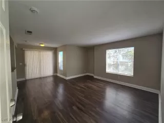 Photo #1: 2709959 Listing