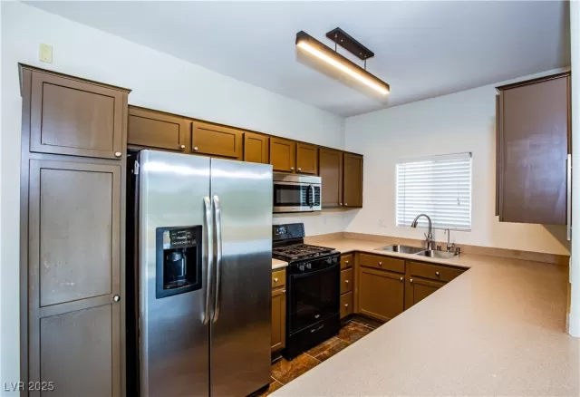 MLS: 2709965 Condo For Sale