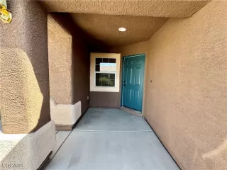 Photo #2: 2710002 Listing 