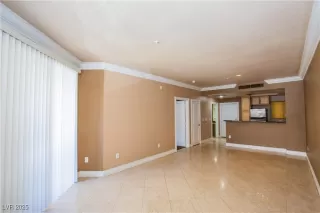 Photo #2: 2710005 Listing 