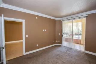 Photo #5: 2710005 Listing 