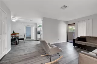 Photo #6: 2710030 Listing