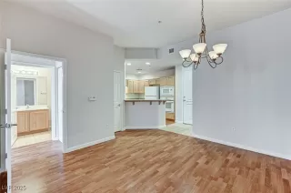 Photo #6: 2710034 Listing 