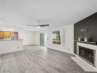 Photo #6: 2710036 Listing 