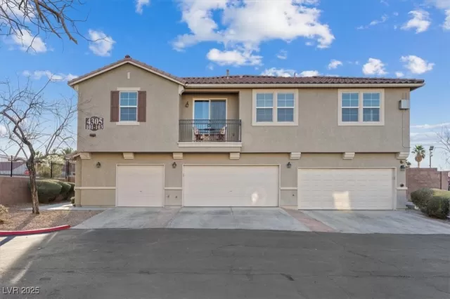 MLS: 2710043 Condo For Sale