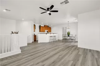 Photo #6: 2710043 Listing 