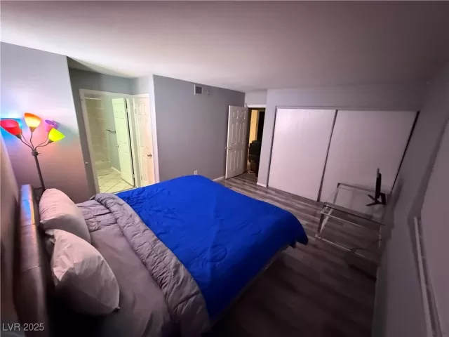 MLS: 2710068 Condo For Sale