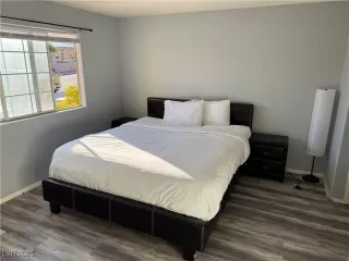 Photo #3: 2710068 Listing 