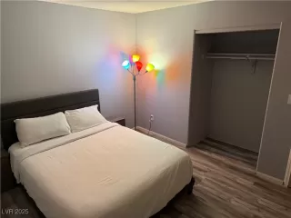 Photo #4: 2710068 Listing 