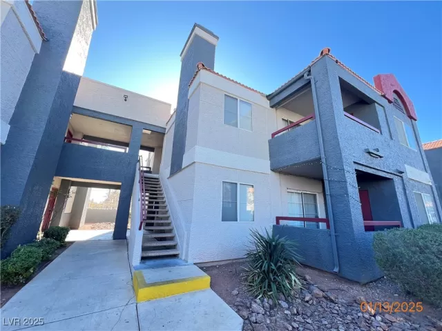 MLS: 2710070 Condo For Sale