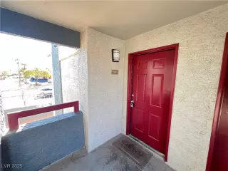 Photo #1: 2710070 Listing 